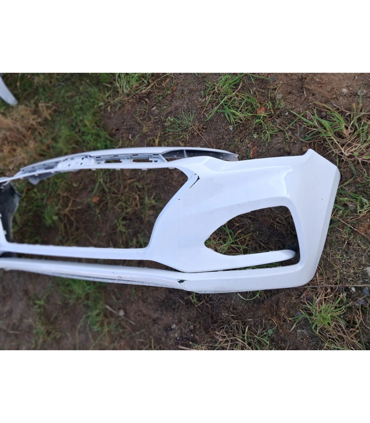 HYUNDAI i20 II LIFT ZDERZAK PRZEDNI PRZÓD