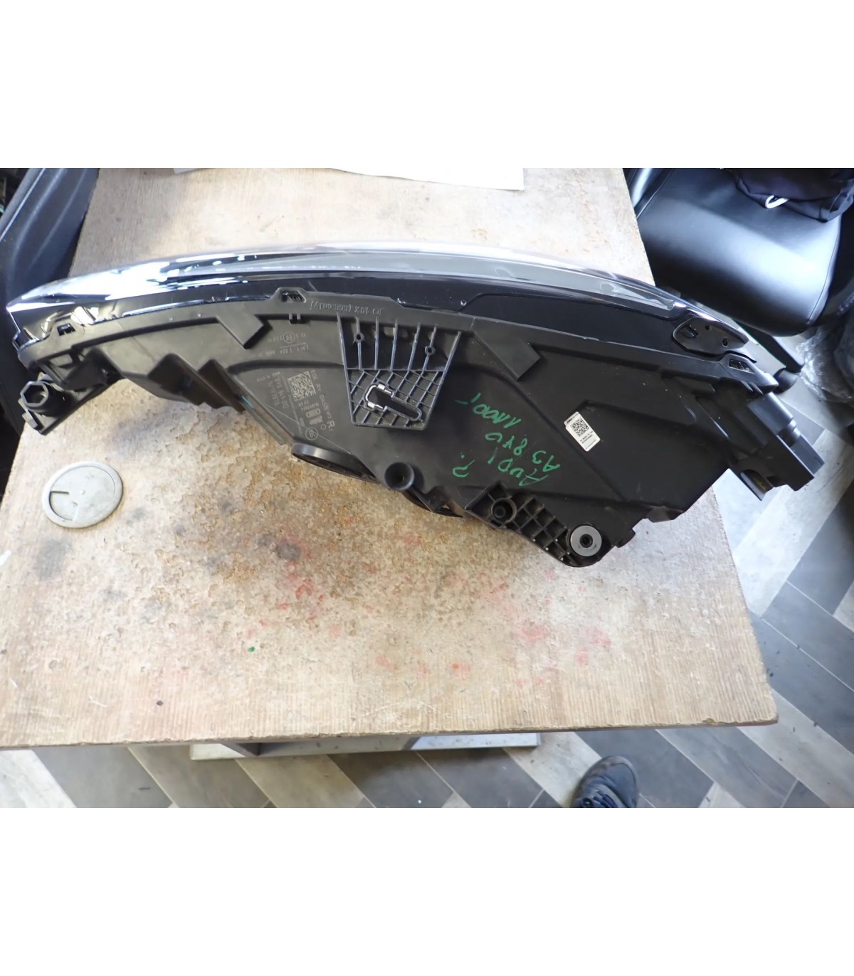 AUDI A3 8Y LAMPA PRAWY PRZÓD 8Y0941012