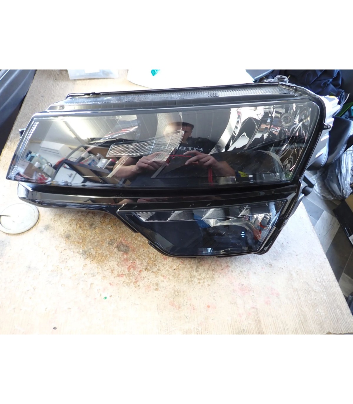 SKODA KAROQ LAMPA LEWY PRZÓD 57B9411015A