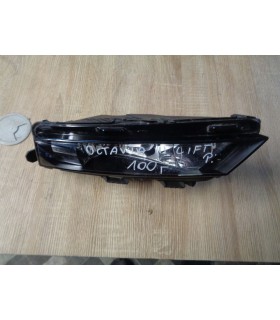 SKODA OCTAVIA III LIFT HALOGEN PRAWY PRZÓD EUROPA