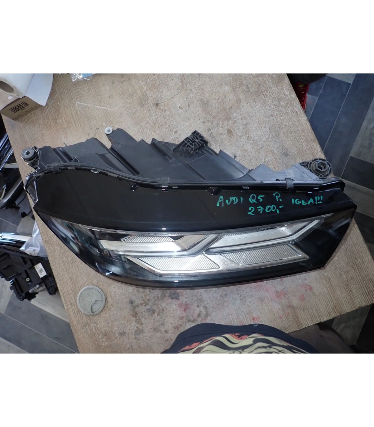 AUDI Q5 80A LAMPA PRAWA PRAWY PRZÓD EUROPA 80A941034C