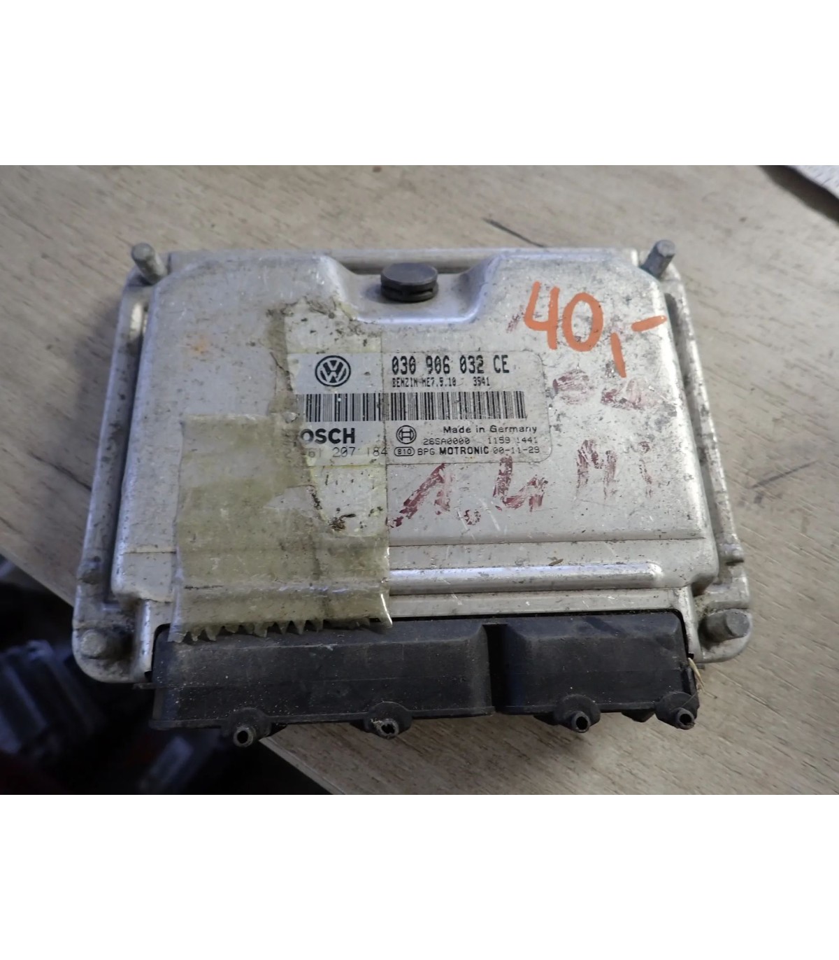 VOLKSWAGEN KOMPUTER STEROWNIK SILNIKA 030906032CE
