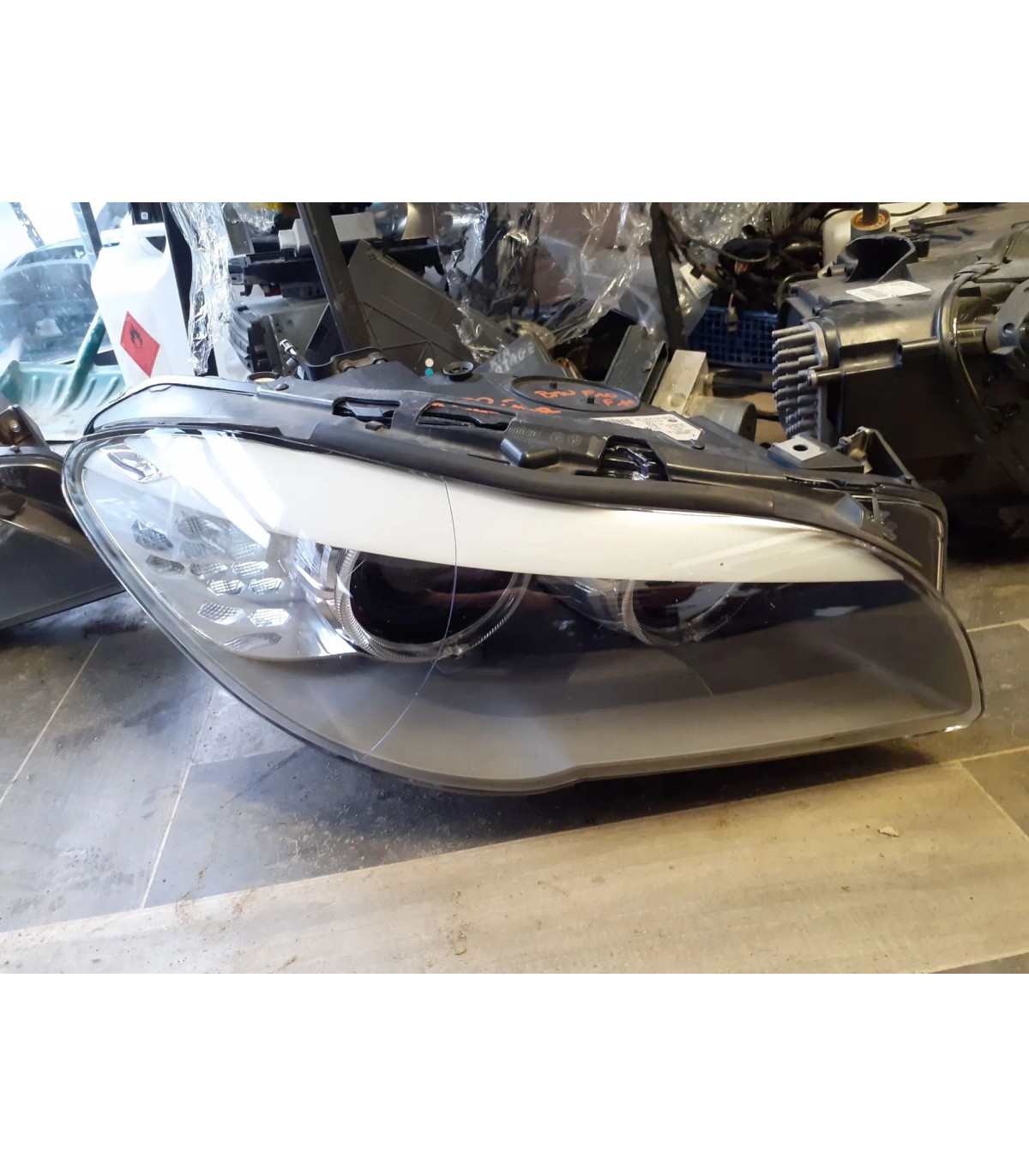 BMW F10 F11 LAMPA PRAWY PRZÓD 7203246-11