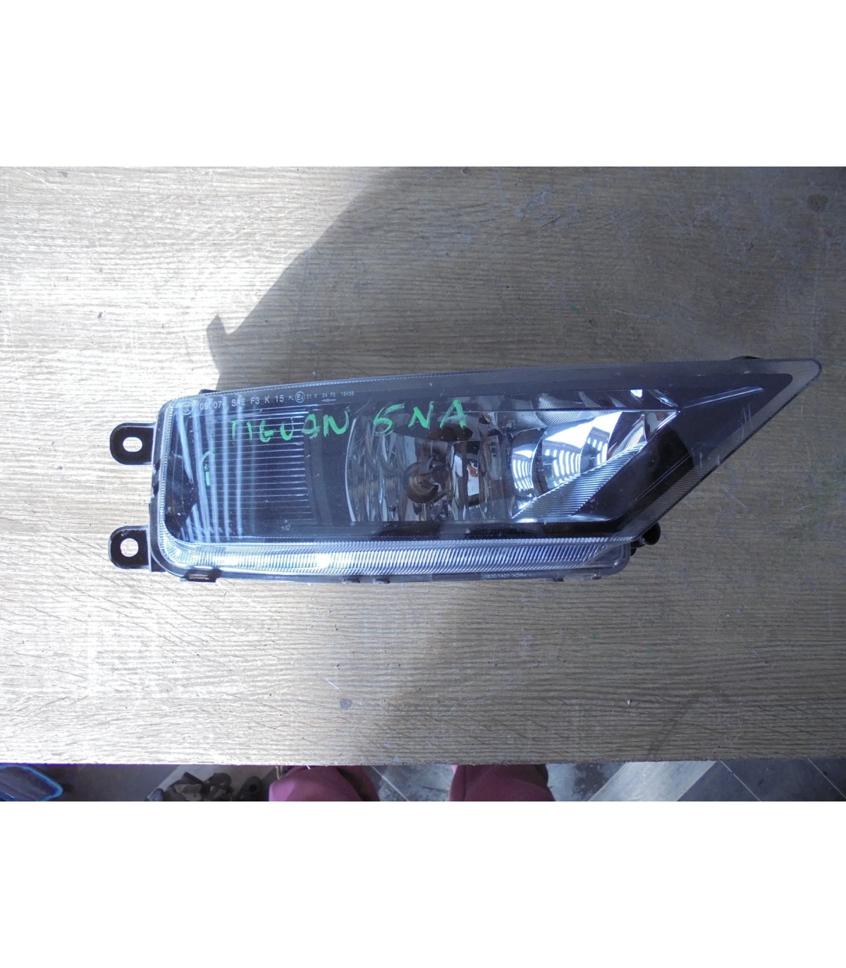 VOLKSWAGEN TIGUAN 5NA HALOGEN PRAWY PRZÓD EUROPA
