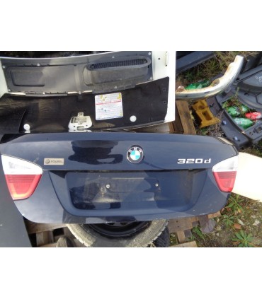 BMW 3 E90 LAMPA LEWA TYŁ
