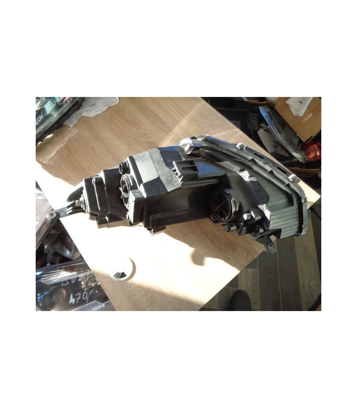 HYUNDAI ix20 LAMPA PRAWY PRZÓD EUROPA 10-18