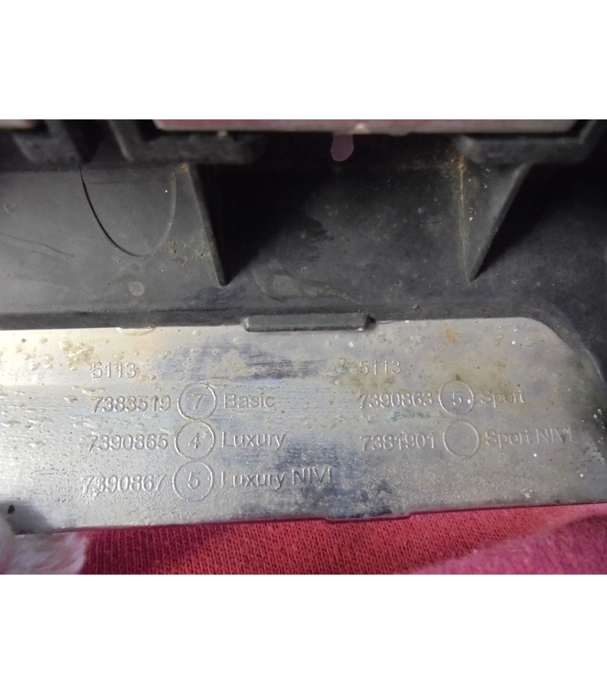 BMW 5 G30 GRILL ATRAPA NERKA LEWA