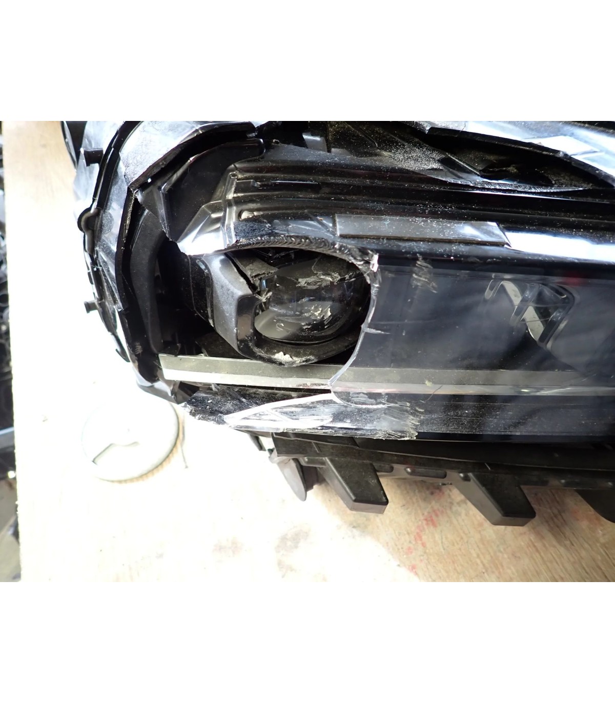 BMW 7 G70 LAMPA PRAWY PRZÓD 5A5F0D6-01
