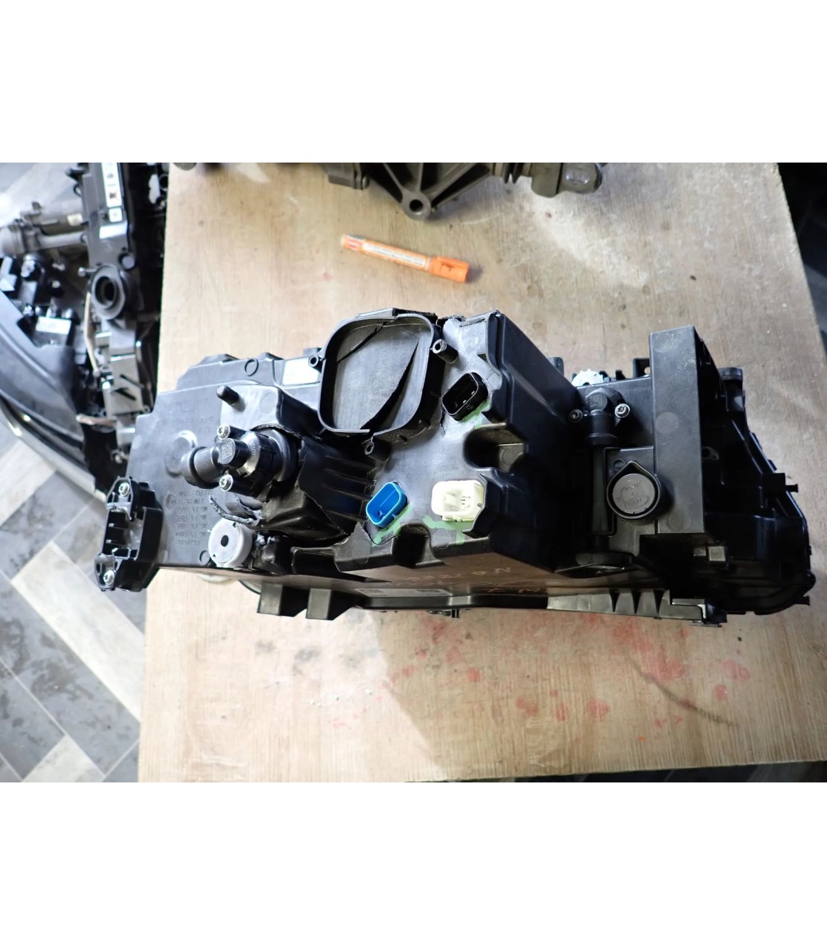 BMW 7 G70 LAMPA PRAWY PRZÓD 5A5F0D6-01
