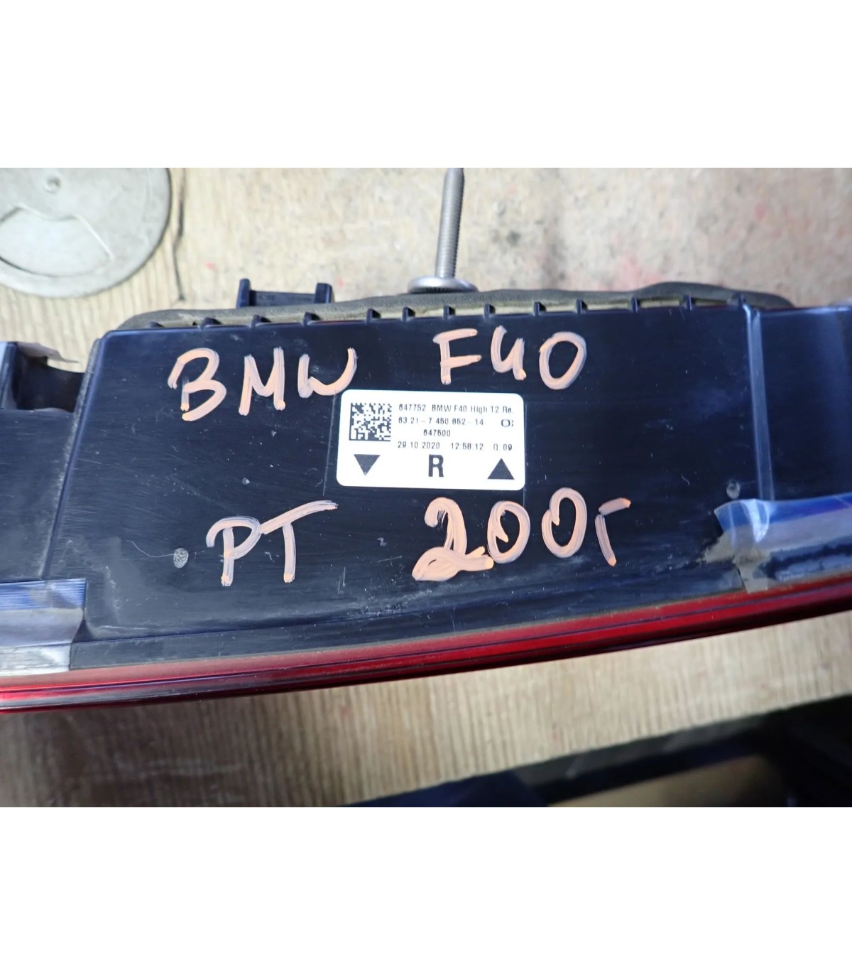 BMW 1 F40 LAMPA PRAWY TYŁ 7450652