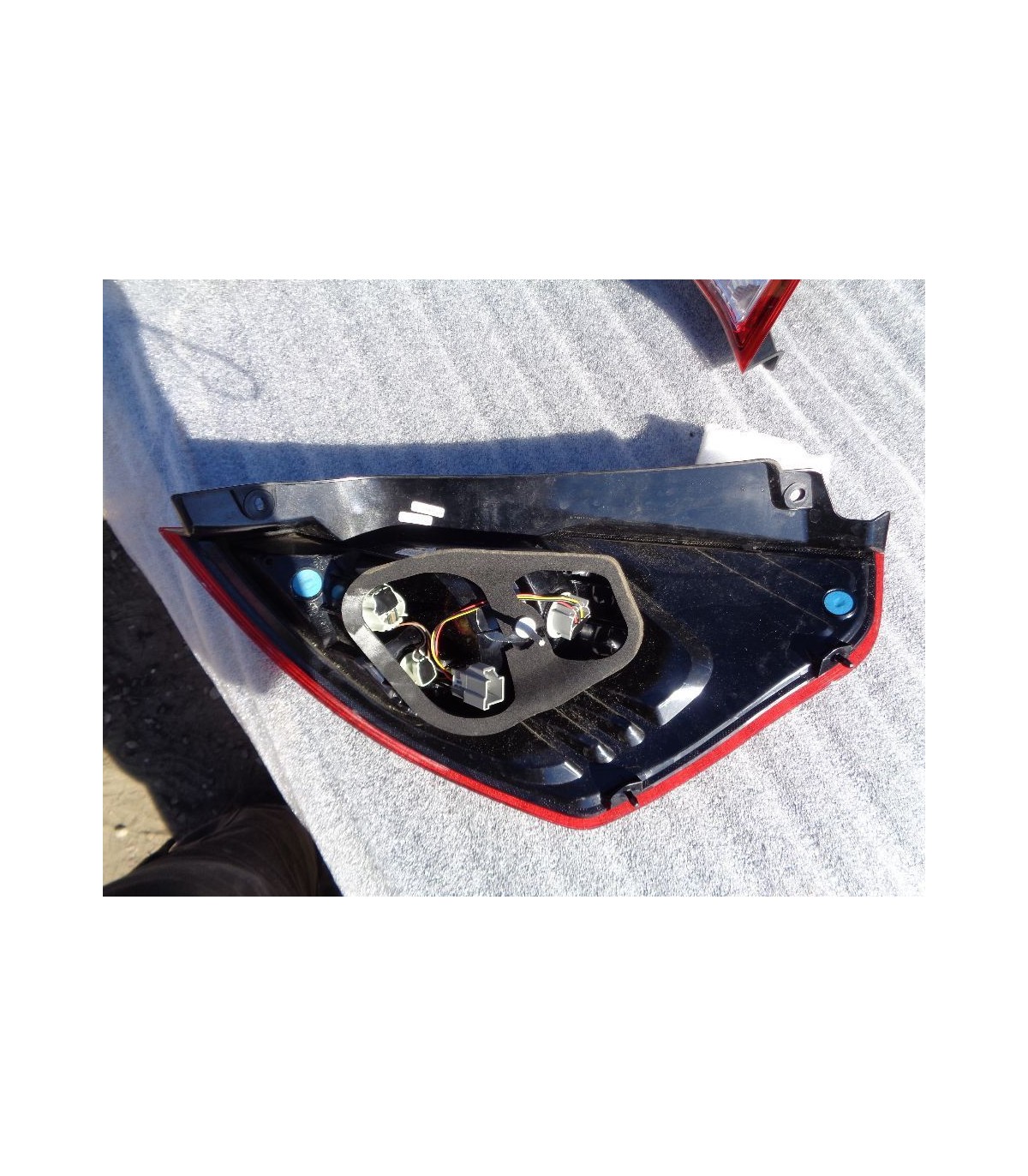FORD FIEST MK7 LIFT LAMPA LEWY TYŁ EUROPA