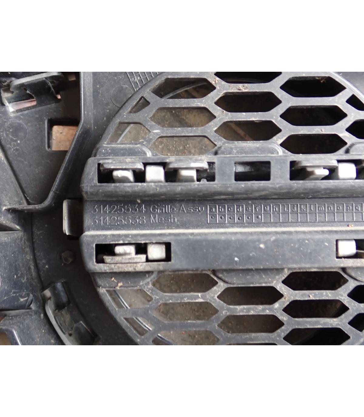Volvo xc60 II Lift grill 31425534