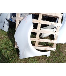 CITROEN C4 PICASSO BŁOTNIK PRAWY PRZÓD