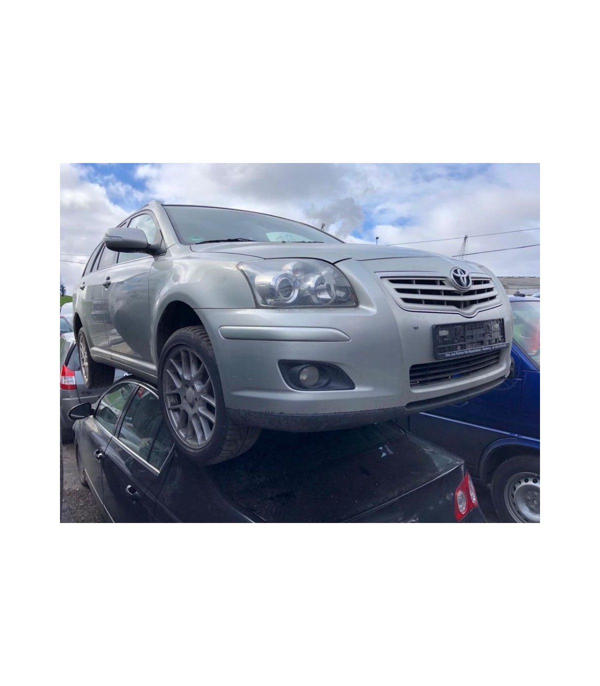 TOYOTA AVENSIS T25 SILNICZEK MECHANIZM WYCIERACZEK PRZÓD EUROPA