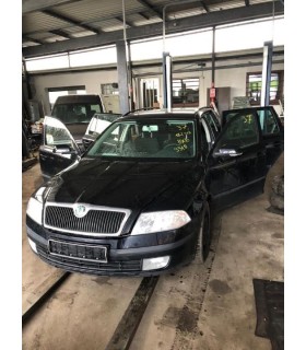 SKODA OCTAVIA II PODSZYBIE