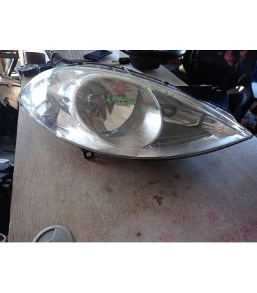 MERCEDES A KLASA W169 LAMPA PRAWY PRZÓD