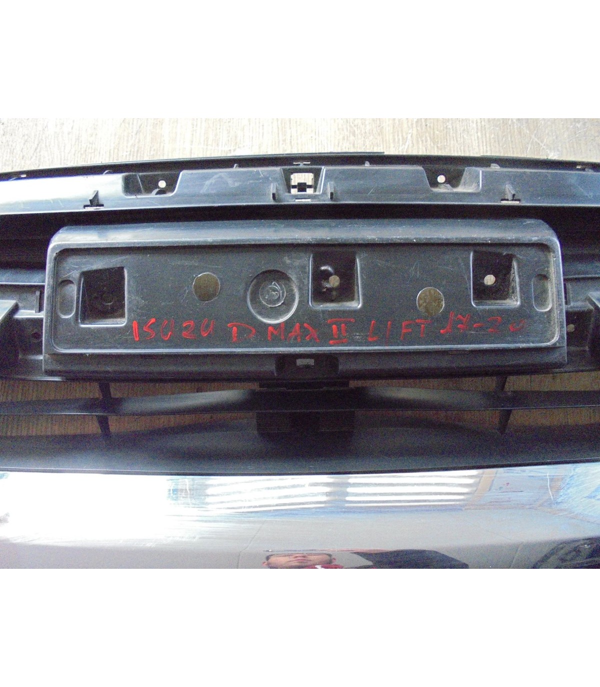 ISUZU D-MAX II LIFT 17-20 GRILL ATRAPA CHROM
