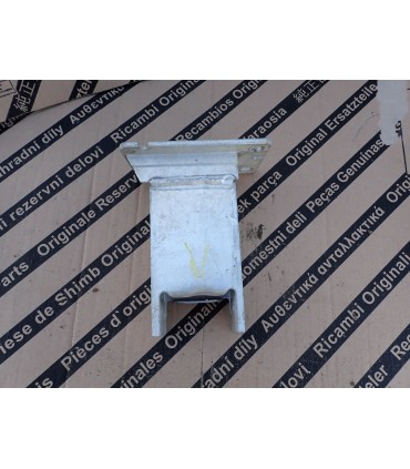 AUDI Q5 STREFA ZGNIOTU PRAWA 8R0807134D