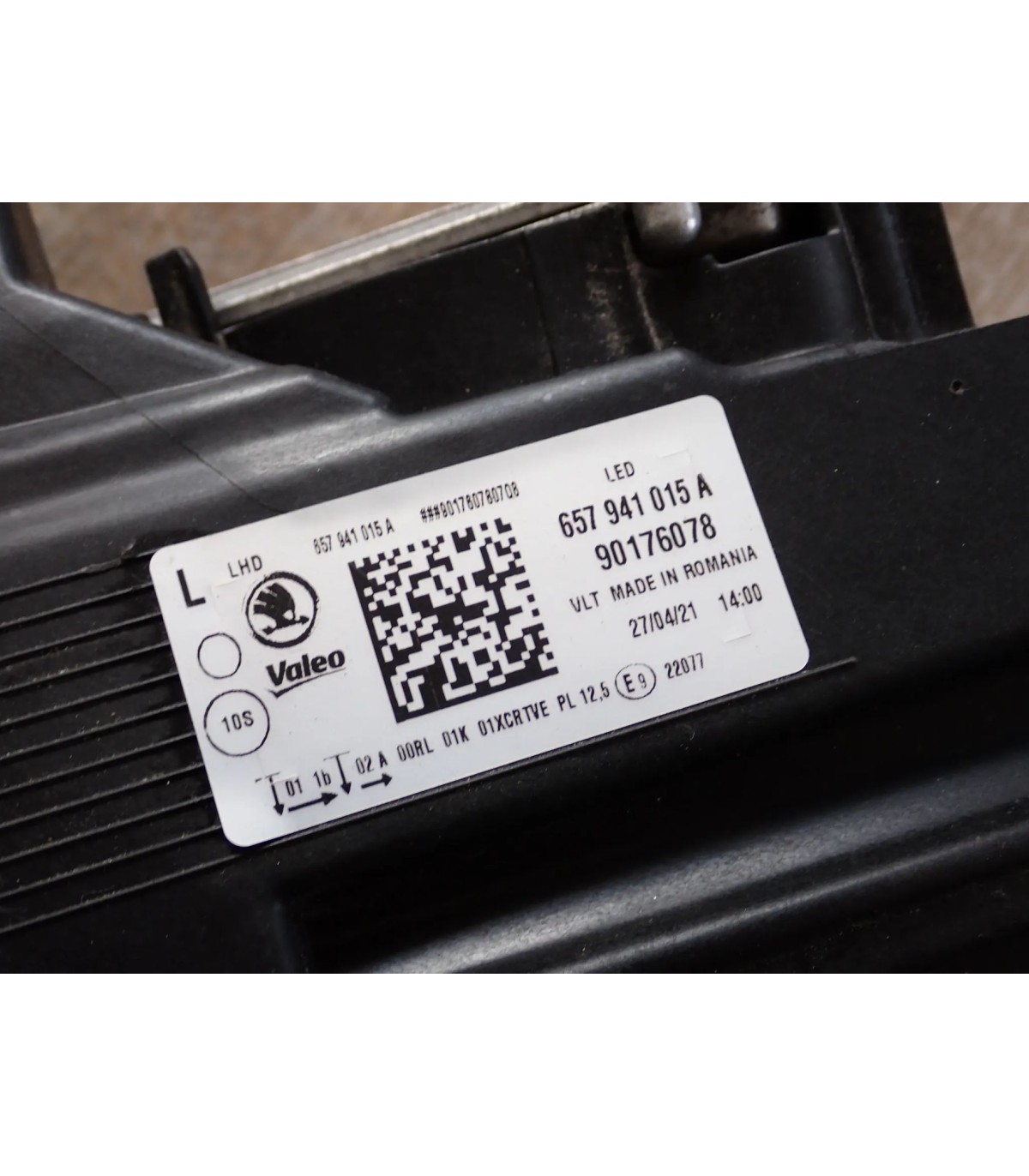SKODA SCALA LAMPA PRZÓD LEWA EUROPA 657941015A