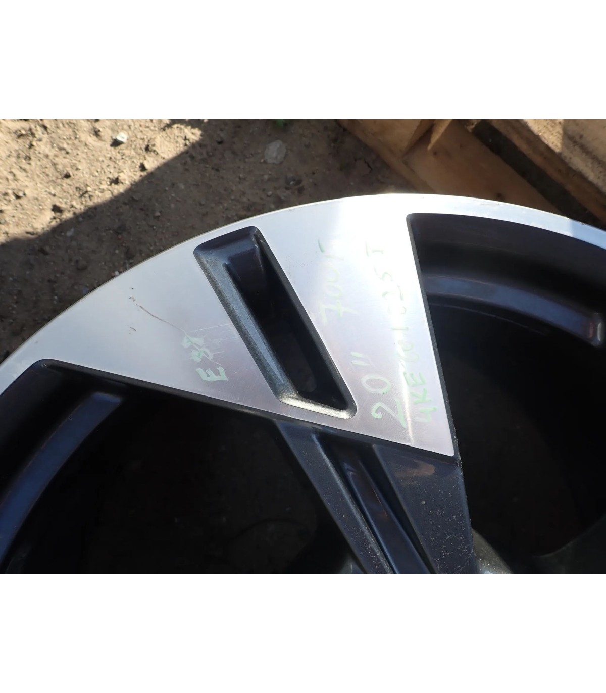 AUDI Q7 E-TRON ALUFELGA 20' 4KE601025T