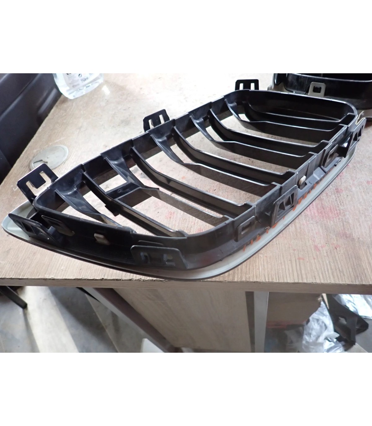 BMW M2 F87 COMPETITION GRILL ATRAPA NERKI