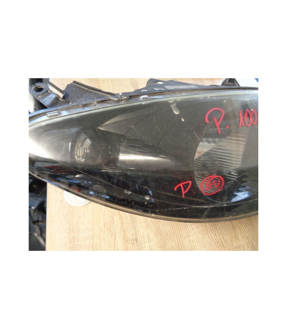 PEUGEOT 1007 LAMPA PRAWY PRZÓD EUROPA