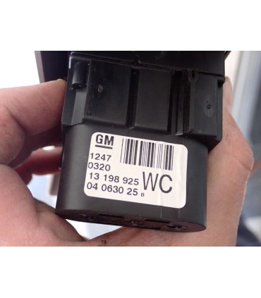 OPEL ASTRA H PANEL STEROWANIA PRZEŁĄCZNIK ŚWIATEŁ 13198925