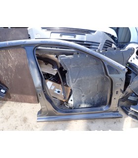 VOLKSWAGEN GOLF VIII POSZYCIE SŁUPKA PRZÓD ŚRODEK PRÓG PRZÓD PRAWY