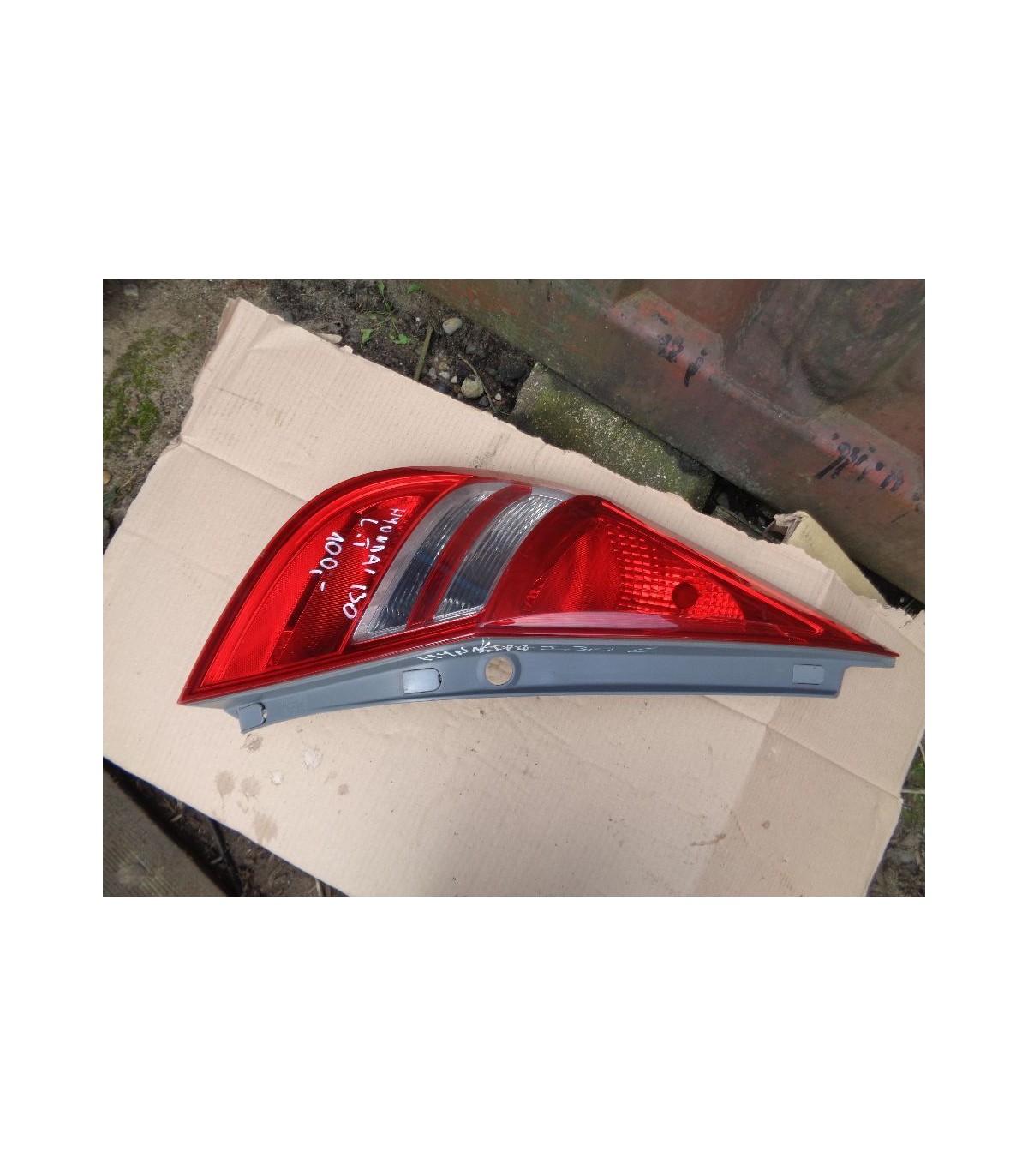 HYUNDAI i30 LAMPA LEWY TYŁ EUROPA