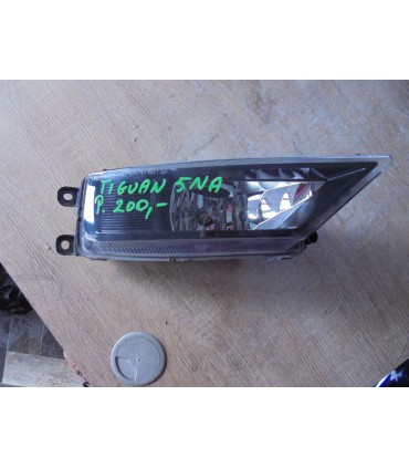 VW TIGUAN 5NA HALOGEN PRAWY