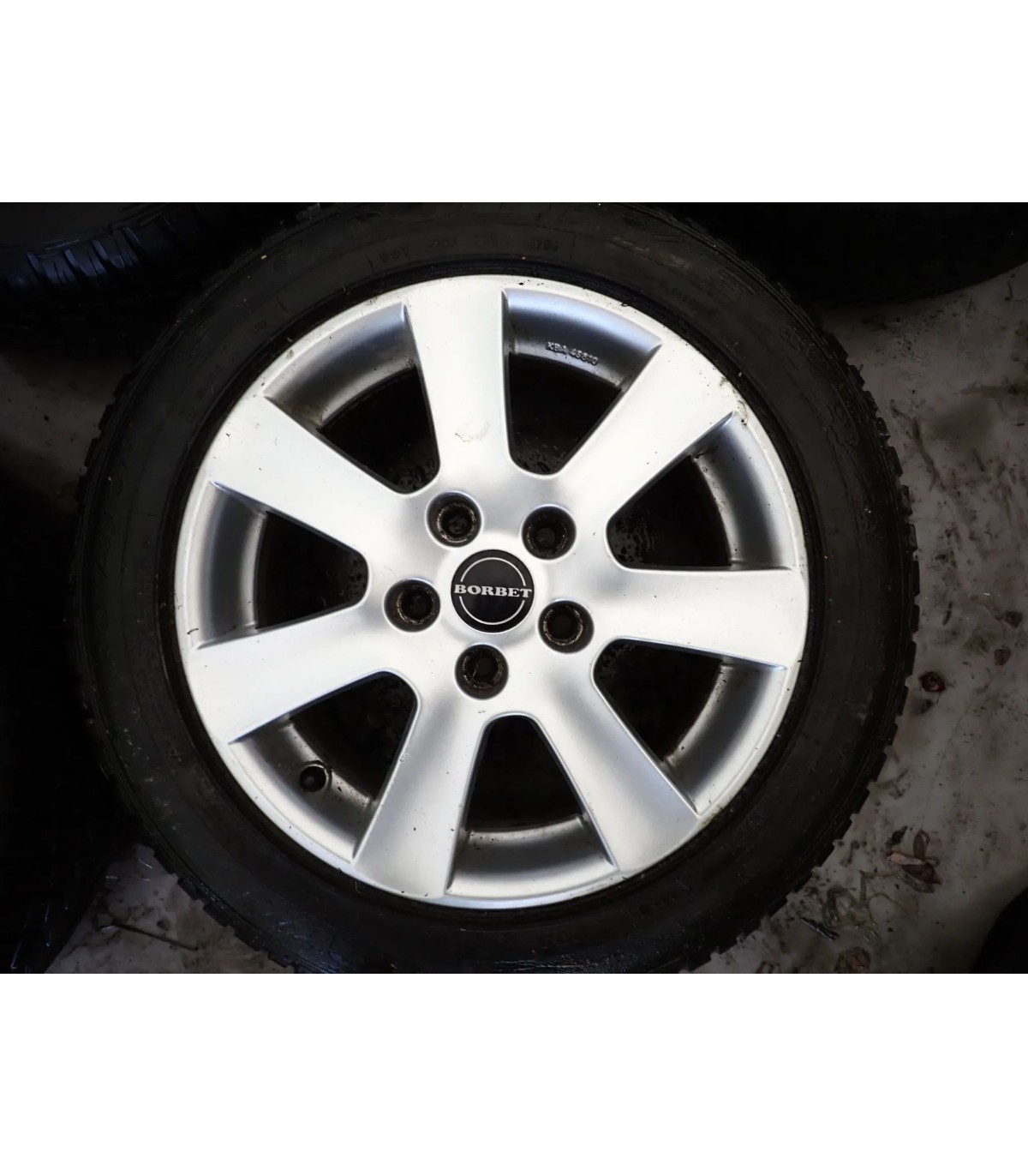 FORD VOLVO KBA45810 BORBET ET40 ALUFELGI 16' Z OPONAMI
