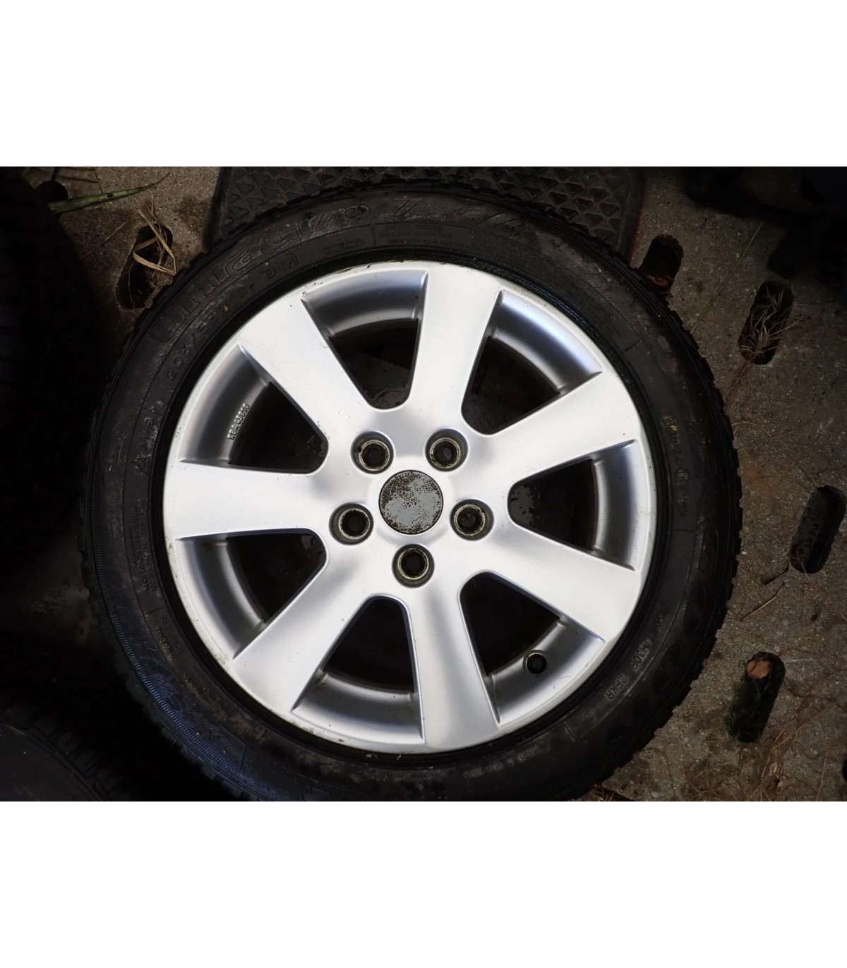 FORD VOLVO KBA45810 BORBET ET40 ALUFELGI 16' Z OPONAMI