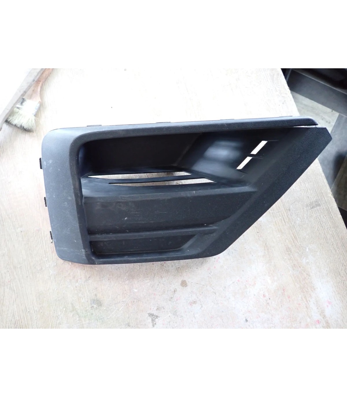 VOLKSWAGEN CRAFTER II KRATKA ZDERZAKA PRAWA 7C0853666