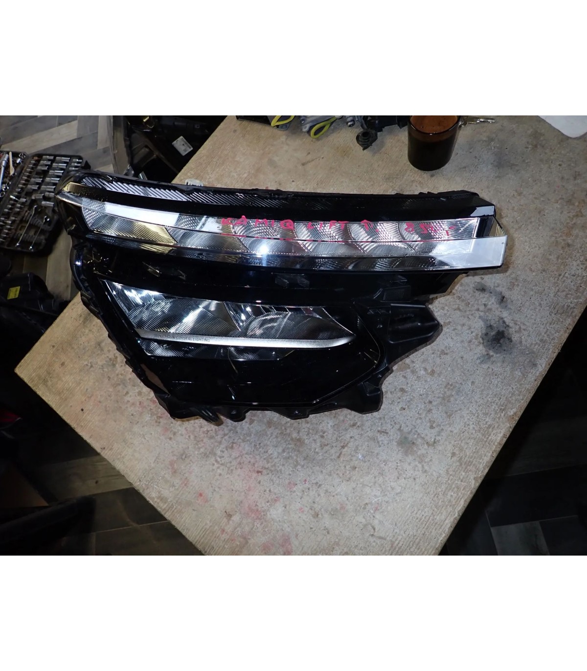 Skoda Kamiq Lift Lampa Prawy Przód Europa