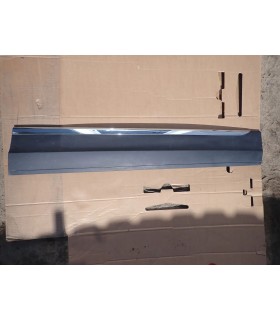 VOLKSWAGEN T-ROC LISTWA DRZWI PRAWY PRZÓD 2GA854940