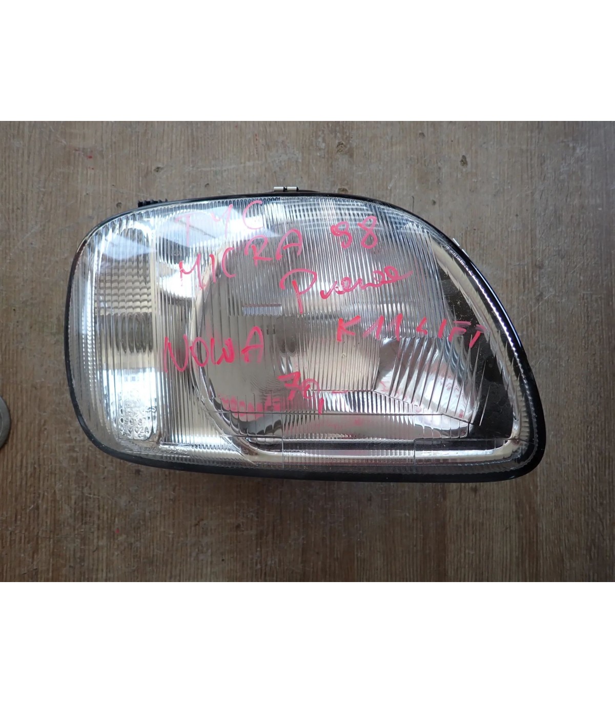 NISSAN MICRA K11 LIFT LAMPA PRAWY PRZÓD NOWA TYC