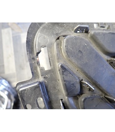 FORD KUGA MK3 TITANIUM GRILL ATRAPA LV4B-8200-GD
