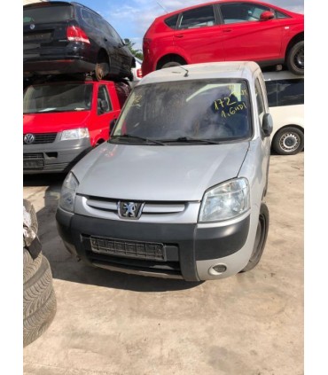 PEUGEOT PARTNER LIFT 1.6 HDI  LUSTERKO LEWE