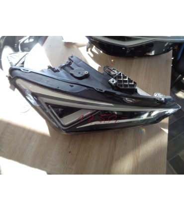 SEAT CUPRA FORMENTOR LAMPA PRAWY PRZÓD FULL LED EUROPA