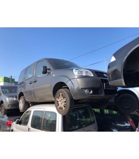 FIAT DOBLO LUSTERKO PRAWE  MAN.
