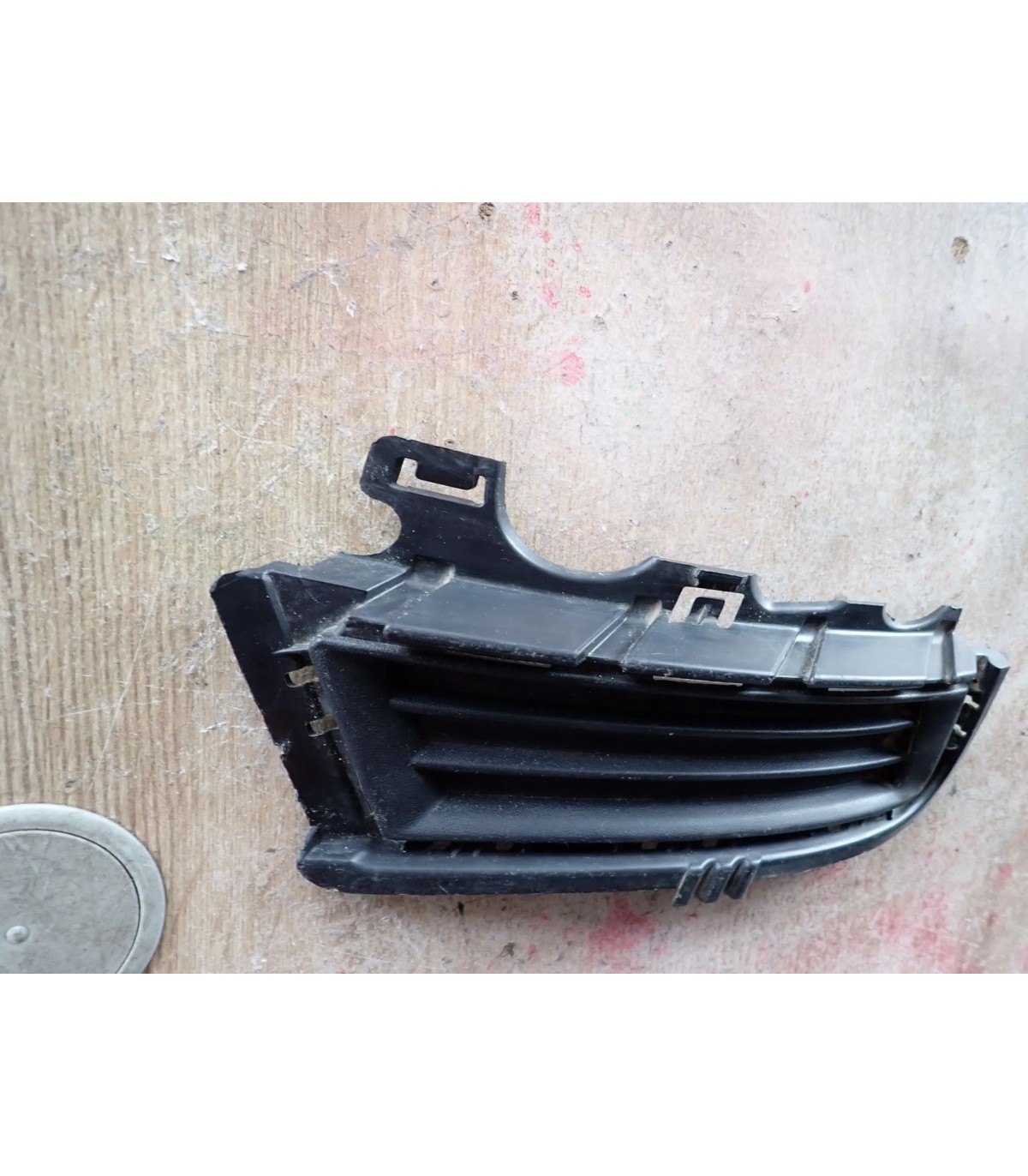 VOLKSWAGEN GOLF VII KRATKA ZDERZAKA PRAWA 5G0853212D