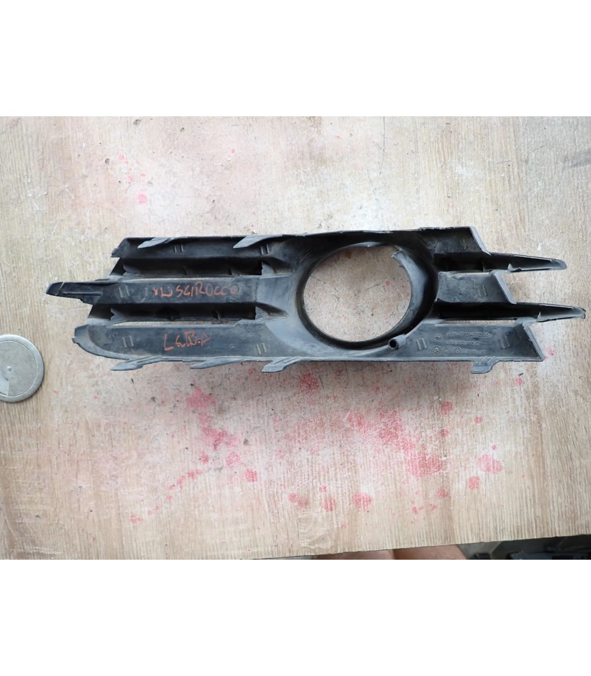 VOLKSWAGEN SCIROCCO KRATKA ZDERZAKA LEWA 1K8853665C