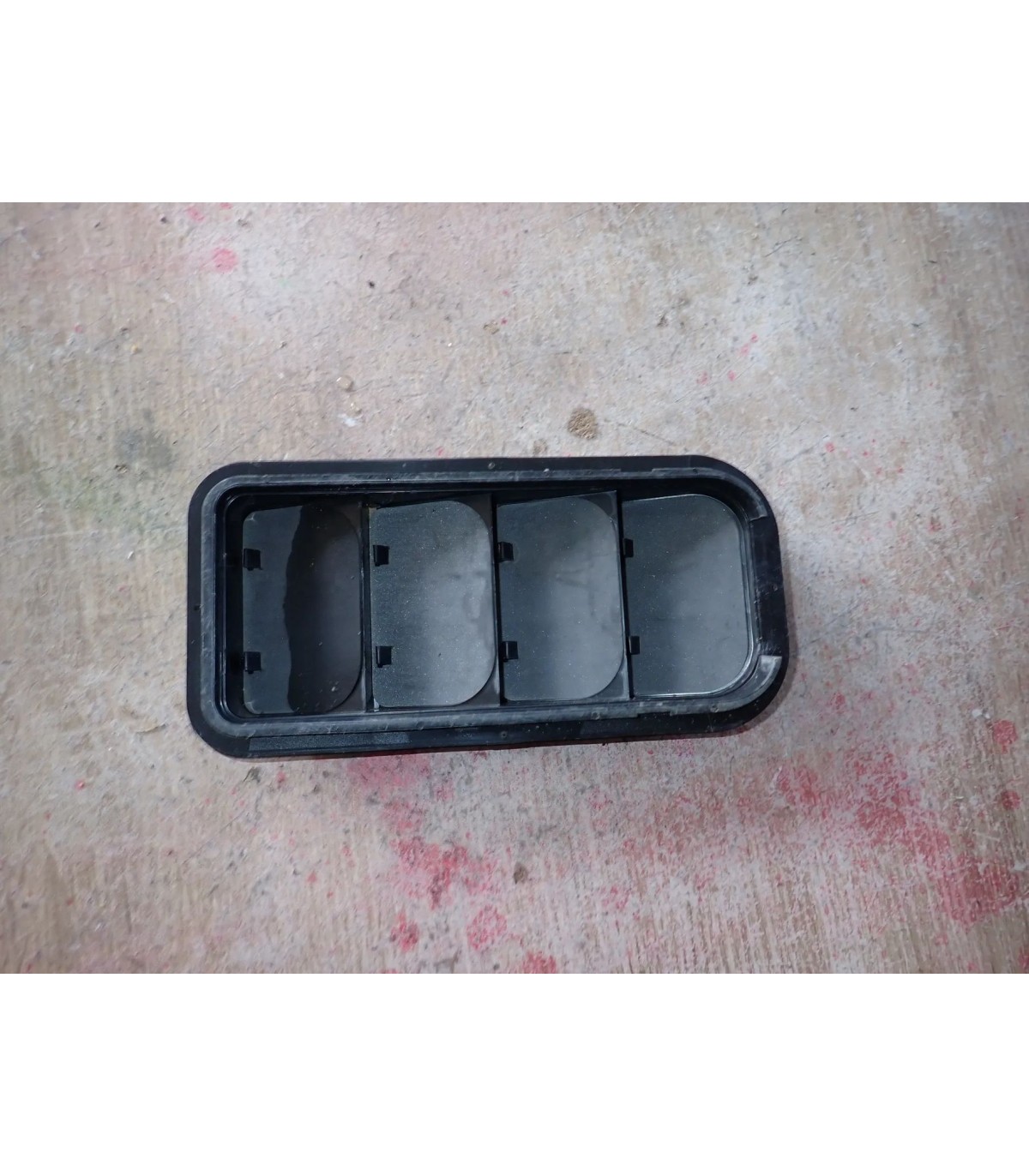 VOLKSWAGEN KRATKA WENTYLACJI 7N0819465E