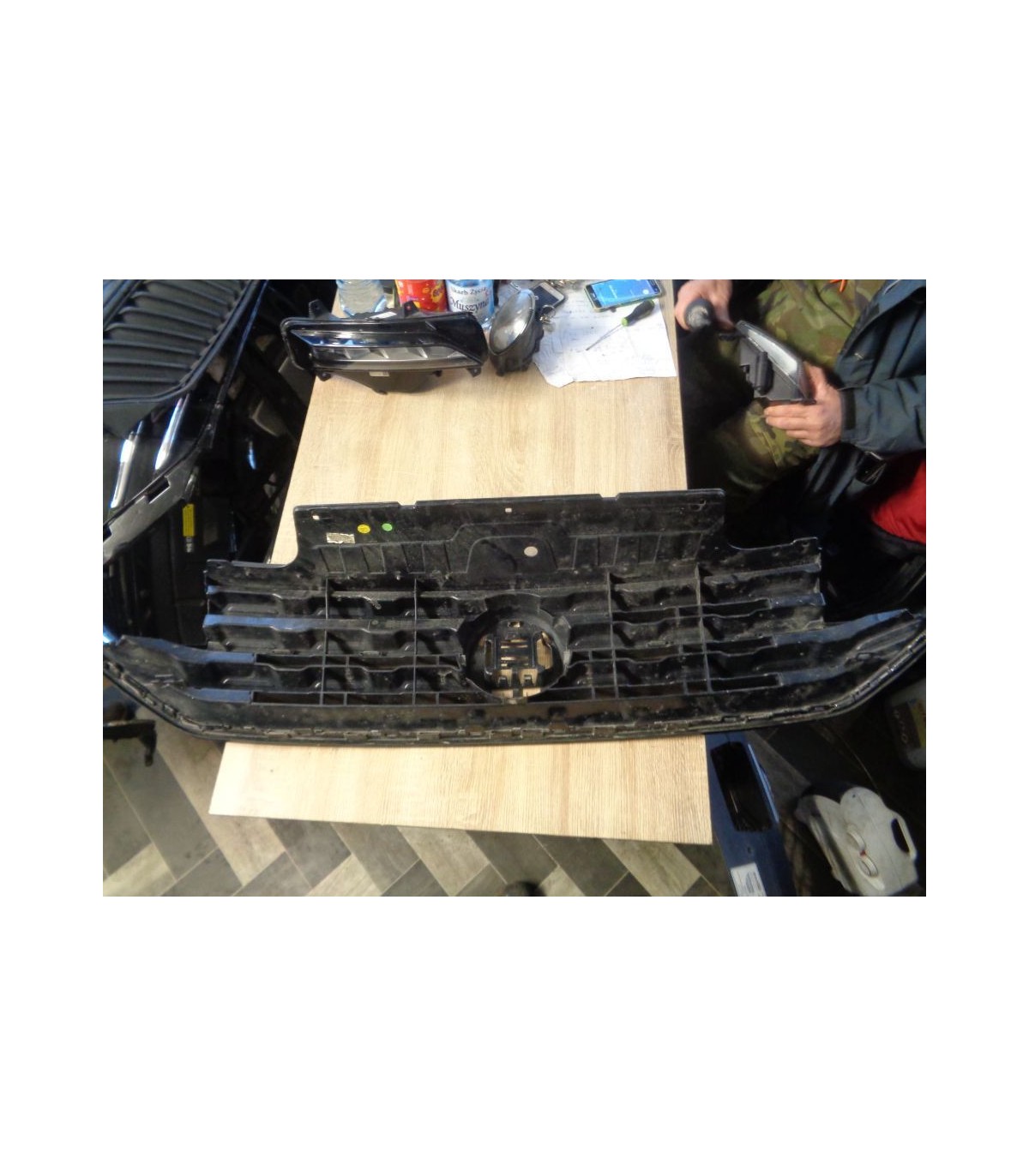 VW T-CROSS R-LINE GRILL