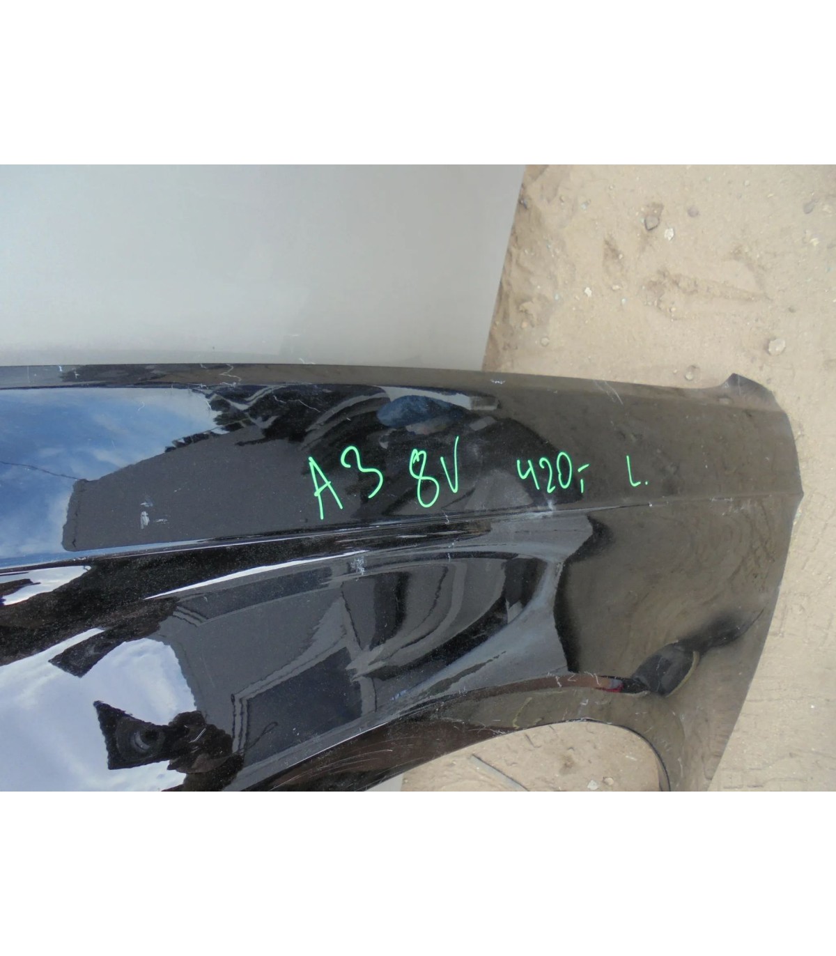 AUDI A3 8V BŁOTNIK LEWY PRZÓD