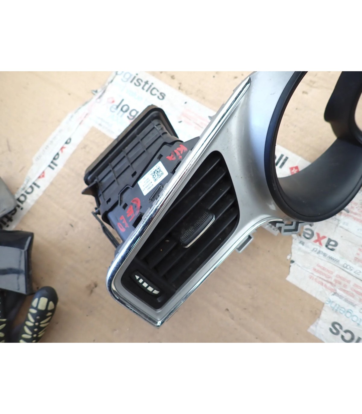 KIA CEED II LIFT KRATKA NAWIEWU KIEROWCY 97480-A2200