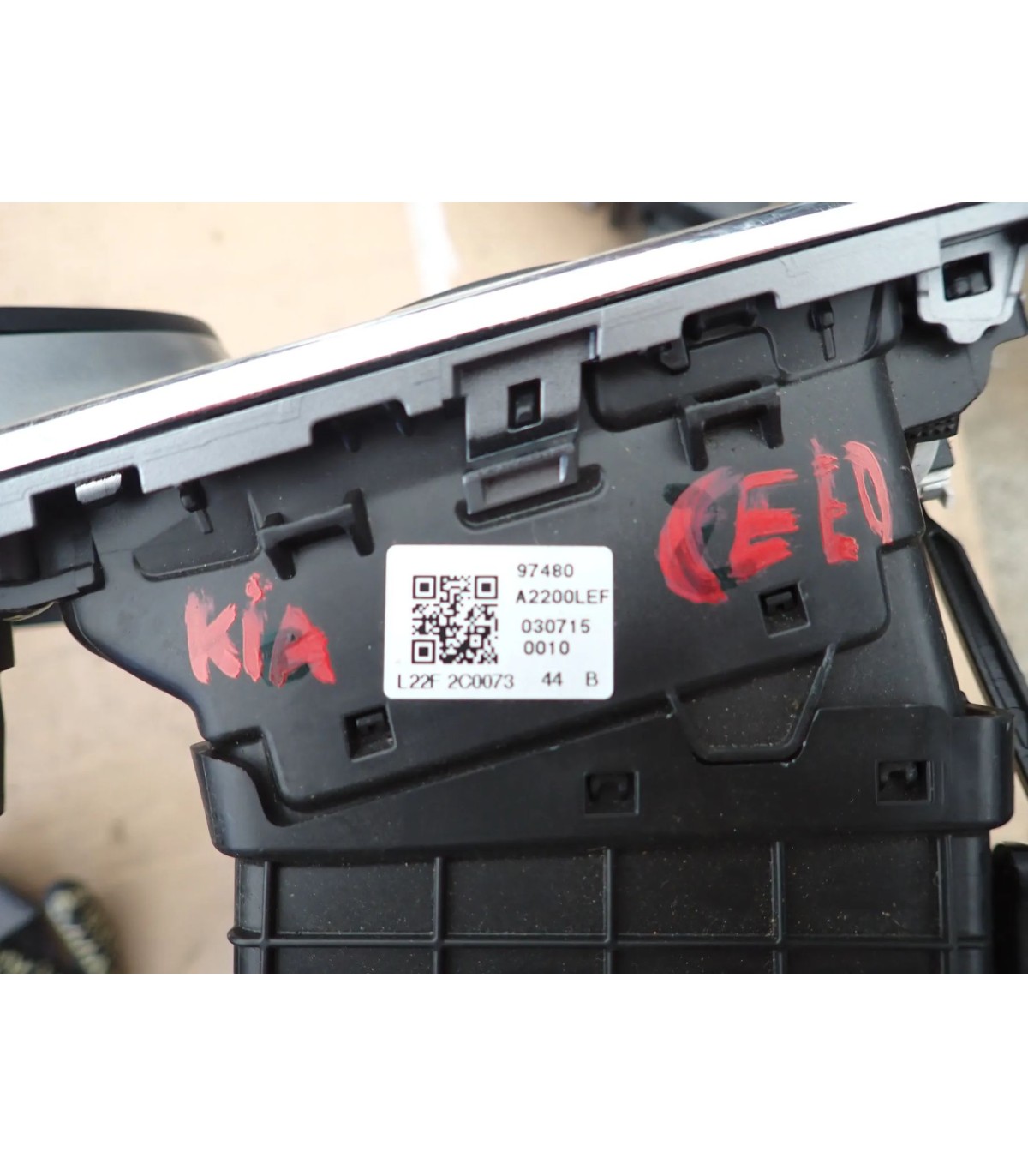 KIA CEED II LIFT KRATKA NAWIEWU KIEROWCY 97480-A2200