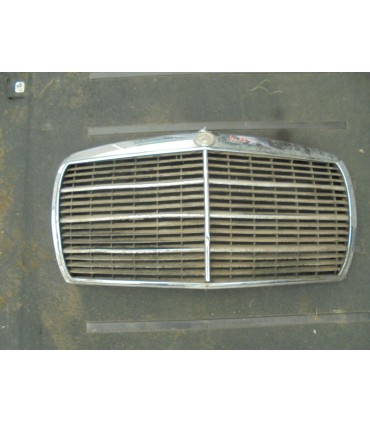 MERCEDES W123 ATRAPA GRILL 1238880323