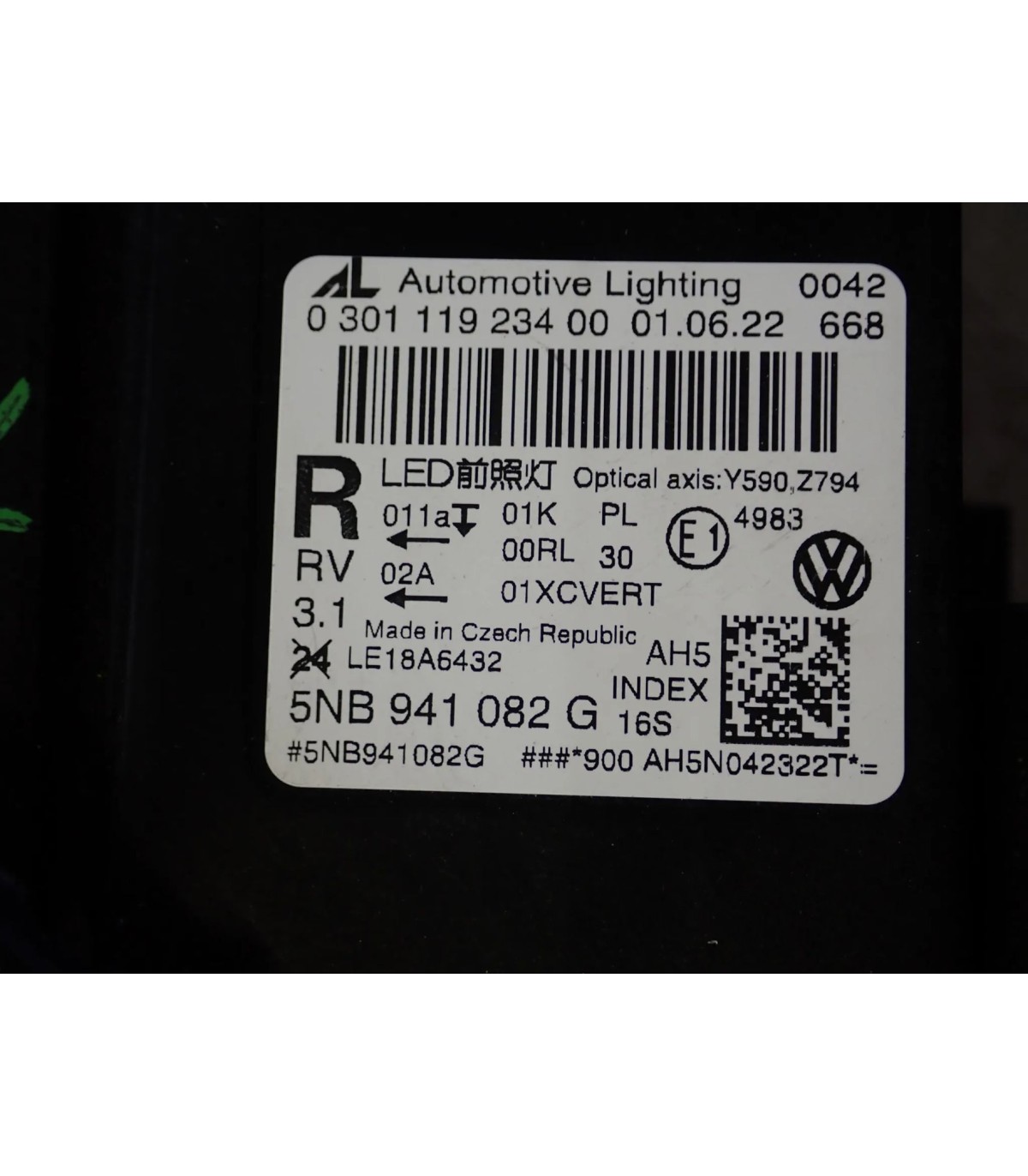 VOLKSWAGEN TIGUAN 5NA LIFT LAMPA PRAWY PRZÓD 5NB941082G