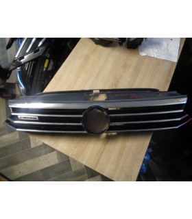VW PASSAT B8 GRILL
